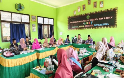 Bahas Program Strategis, MTsN 2 Way Kanan Gelar Rapat Koordinasi Bersama Kapokjawas